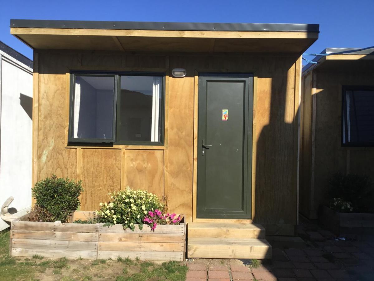 Mountains Edge Cabins Monowai Bagian luar foto